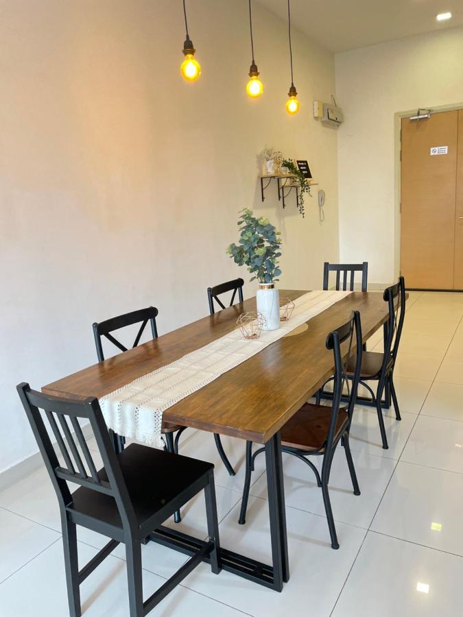 Pangsapuri Crest 2 Bedroom With Klcc View *