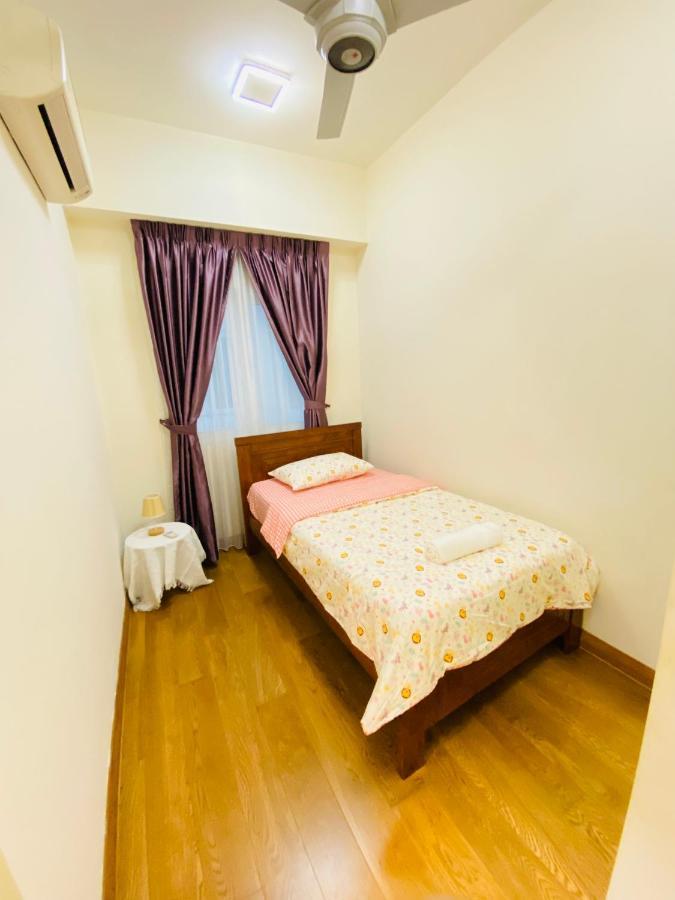 Crest 2 Bedroom With Klcc View Pangsapuri Kuala Lumpur